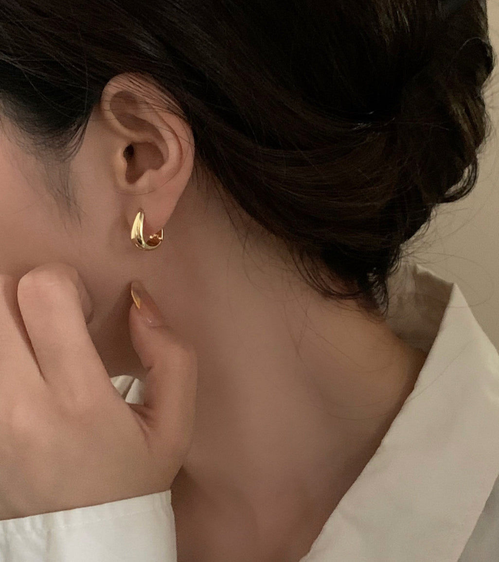 Hoa tai Cuttie huggie