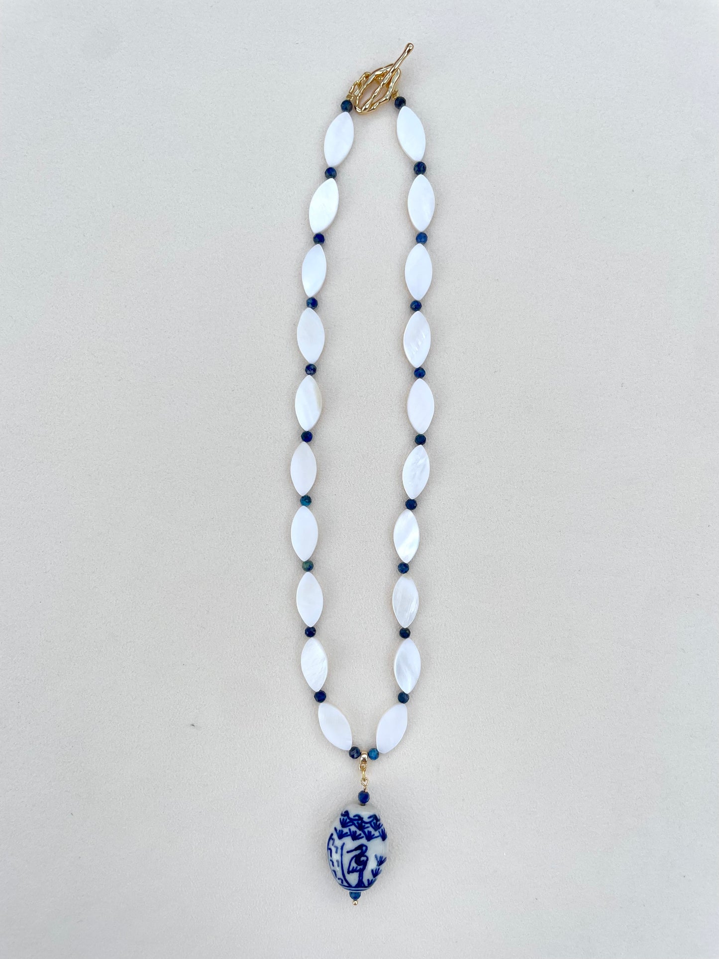 Vòng cổ  Guinevere shell