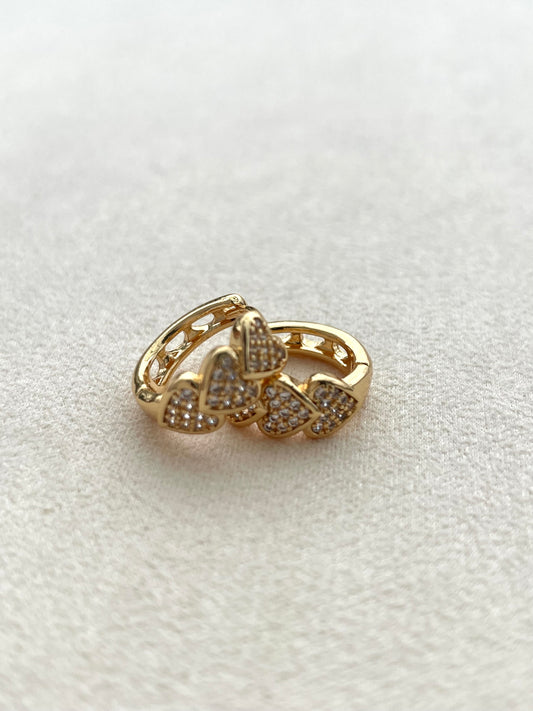 Hoa tai ôm sát đính đá Heart