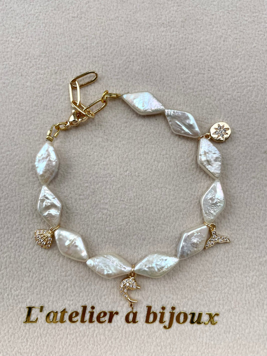 Vòng tay ngọc trai Diamond & 4 charm