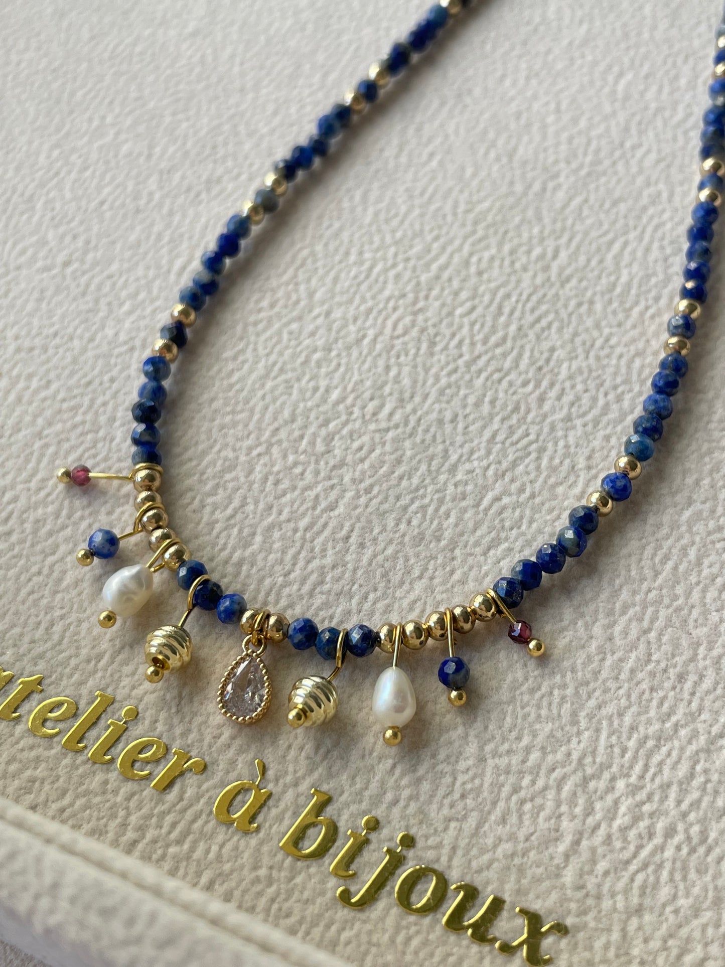 Vòng cổ đá Lazurite Geenie