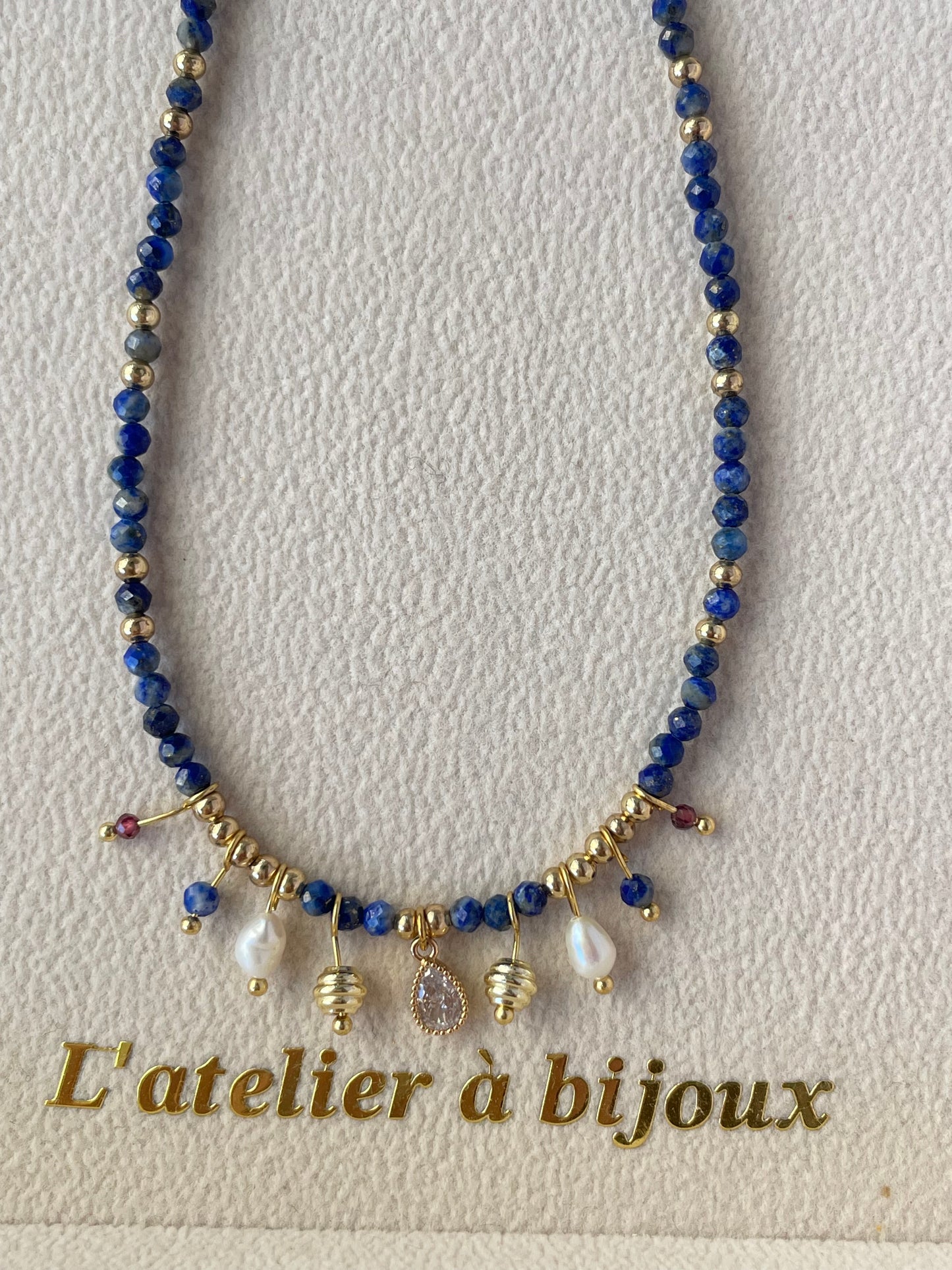 Vòng cổ đá Lazurite Geenie