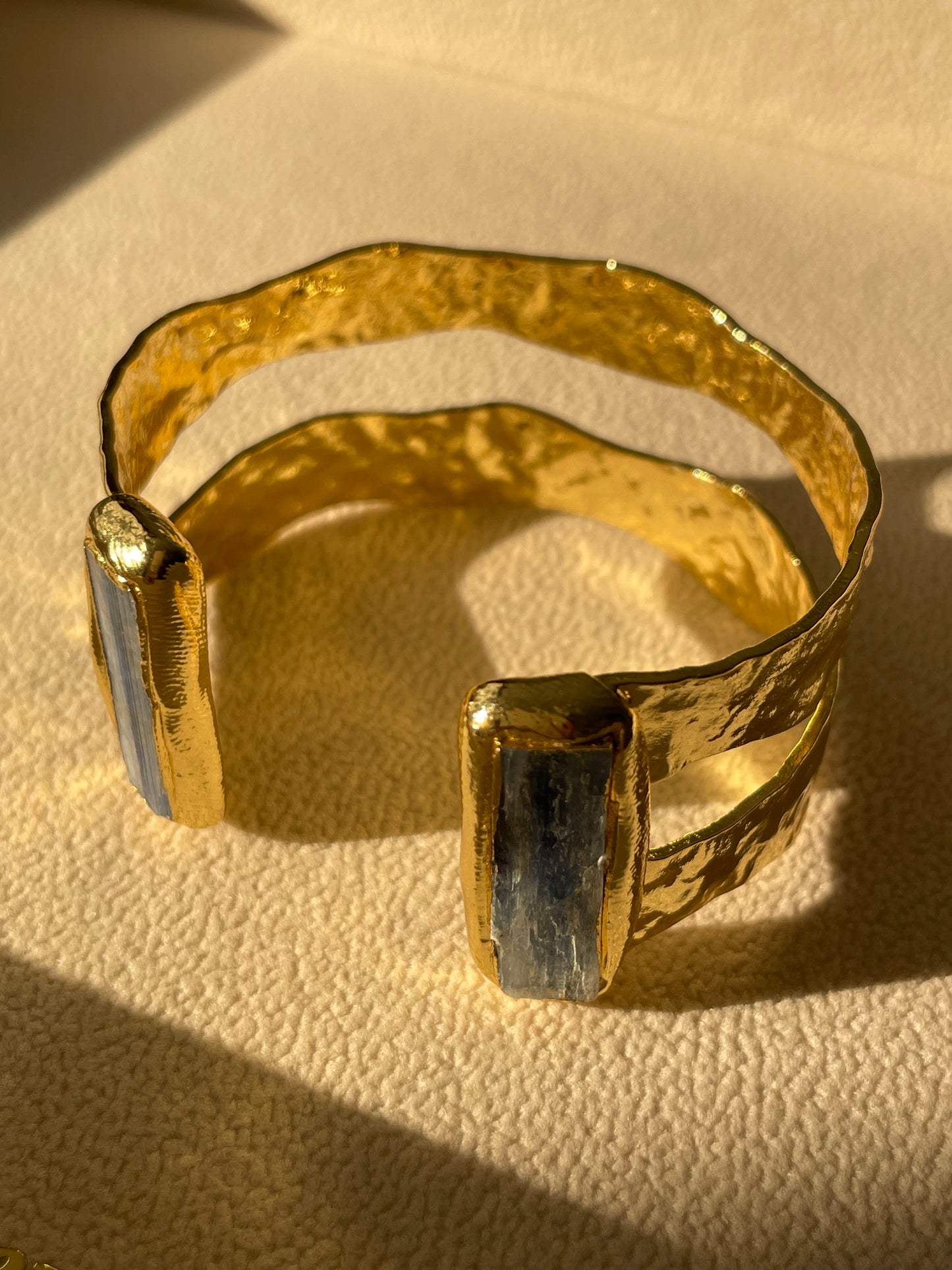 Vòng tay Kyanite