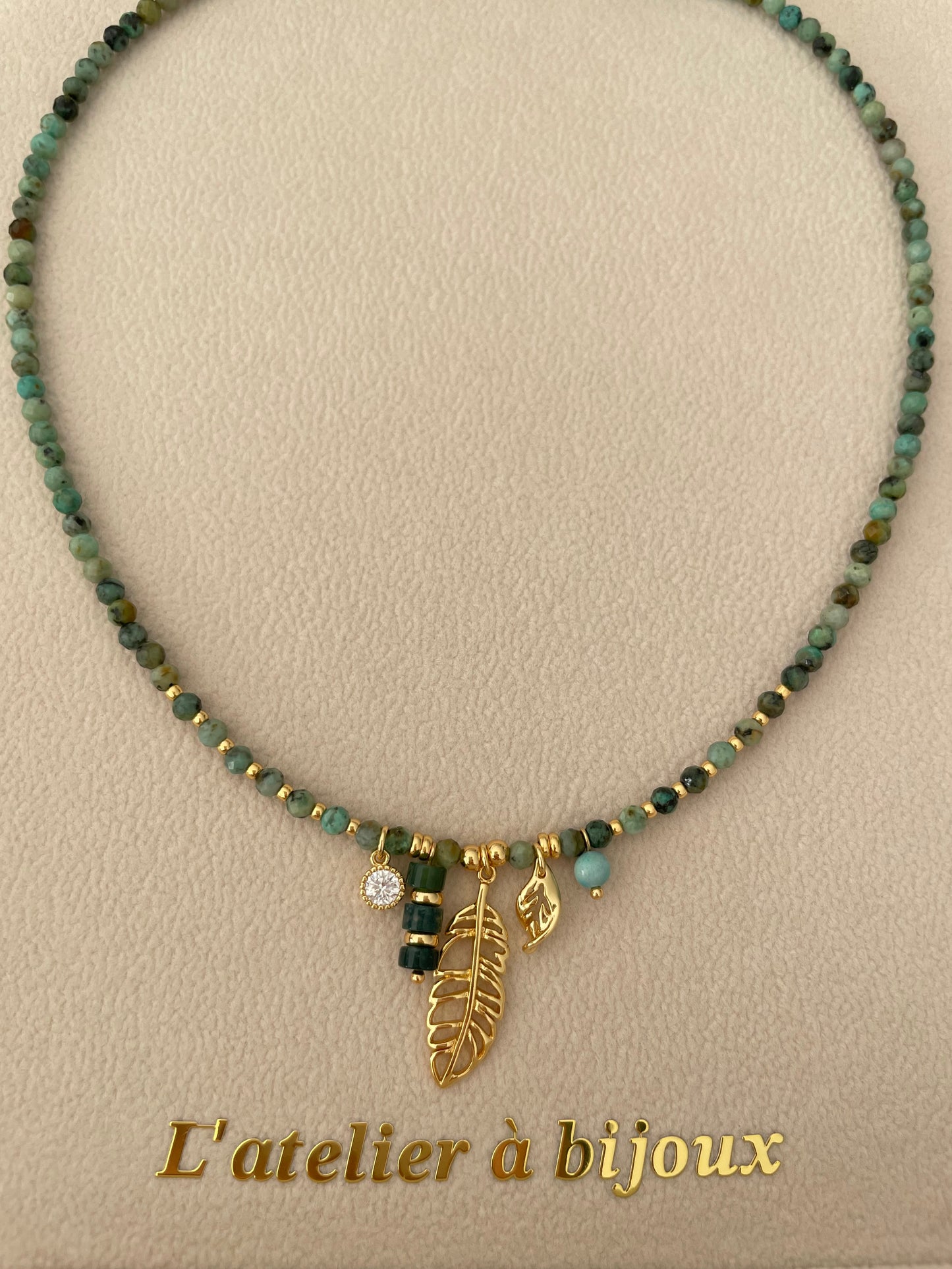 Vòng cổ đá Turquoise ngọc lam Vertie