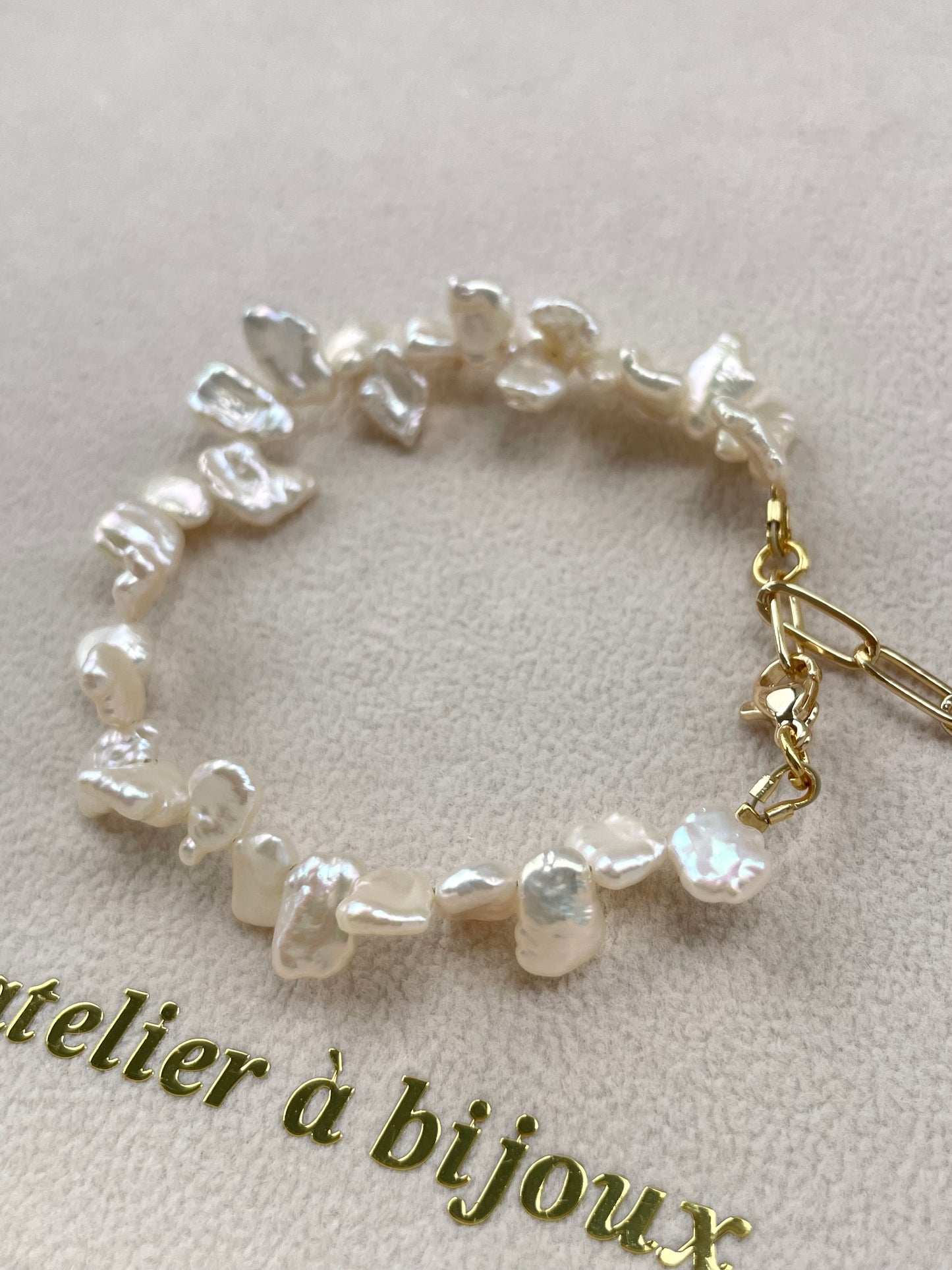 Vòng tay ngọc trai Petal