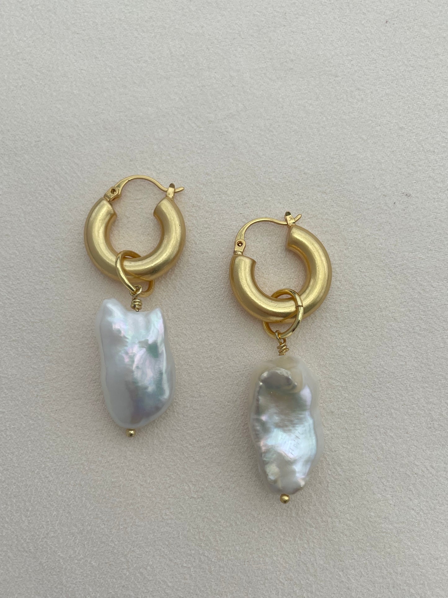 Hoa tai ngọc trai Serina