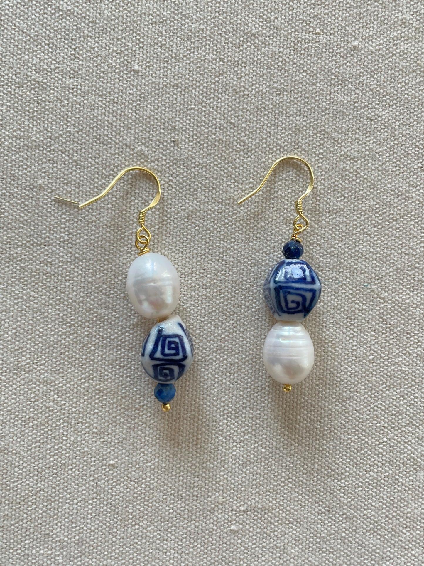 Hoa tai Pearl & porcelain