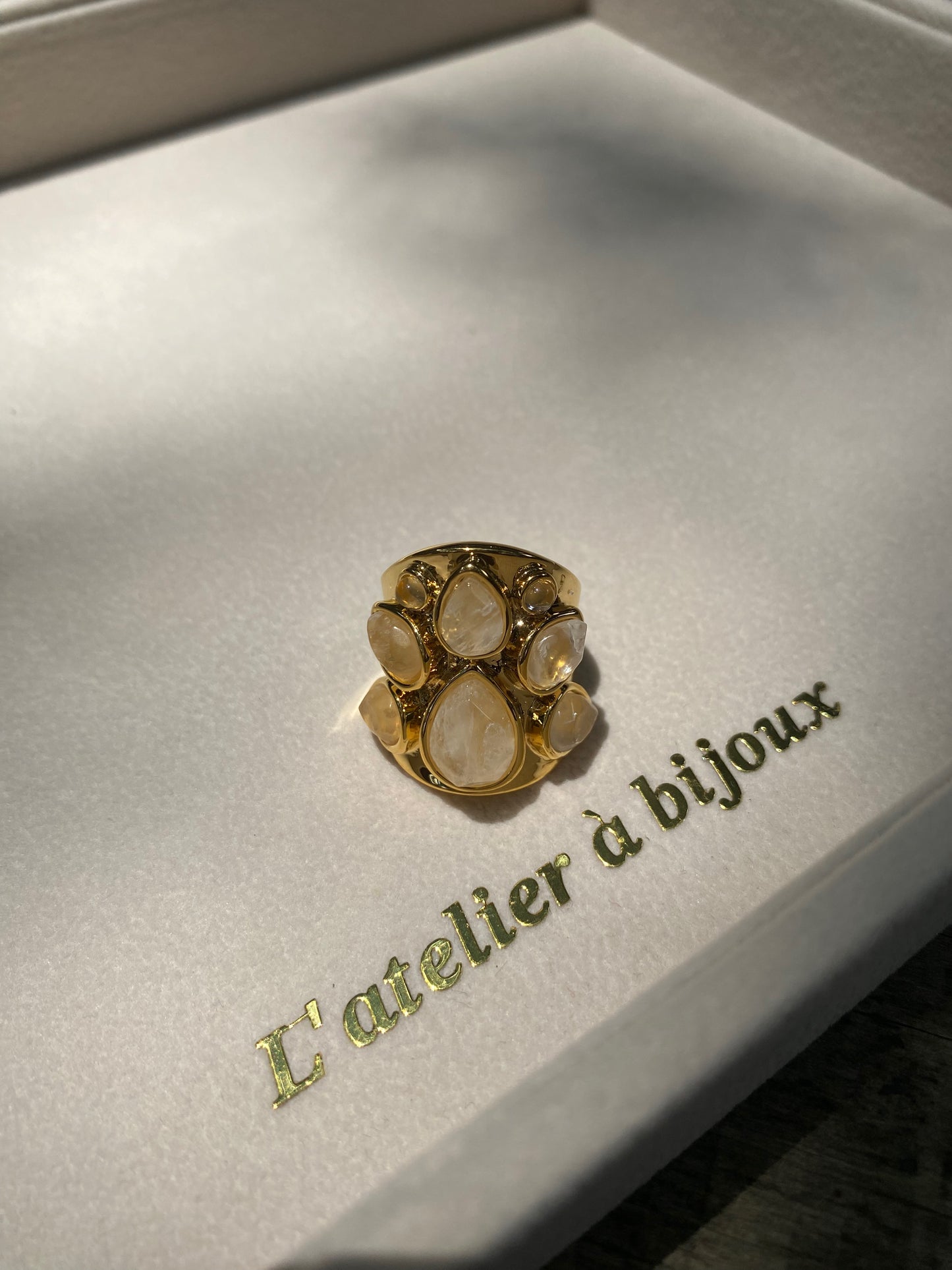 Nhẫn pha lê Marée