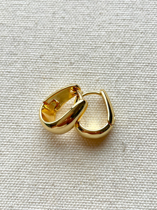 Hoa tai Cuttie huggie