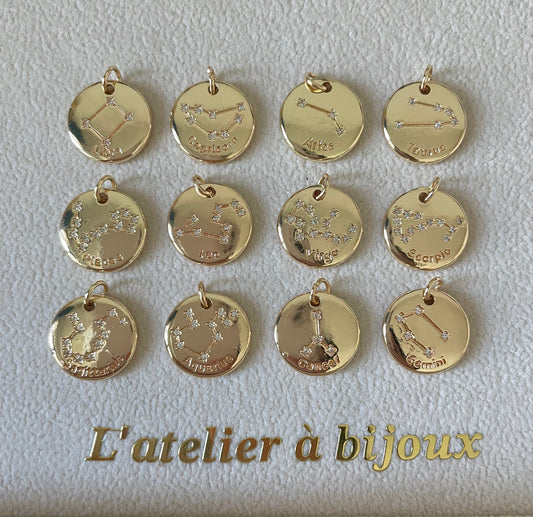 Mặt dây chuyền Astrology