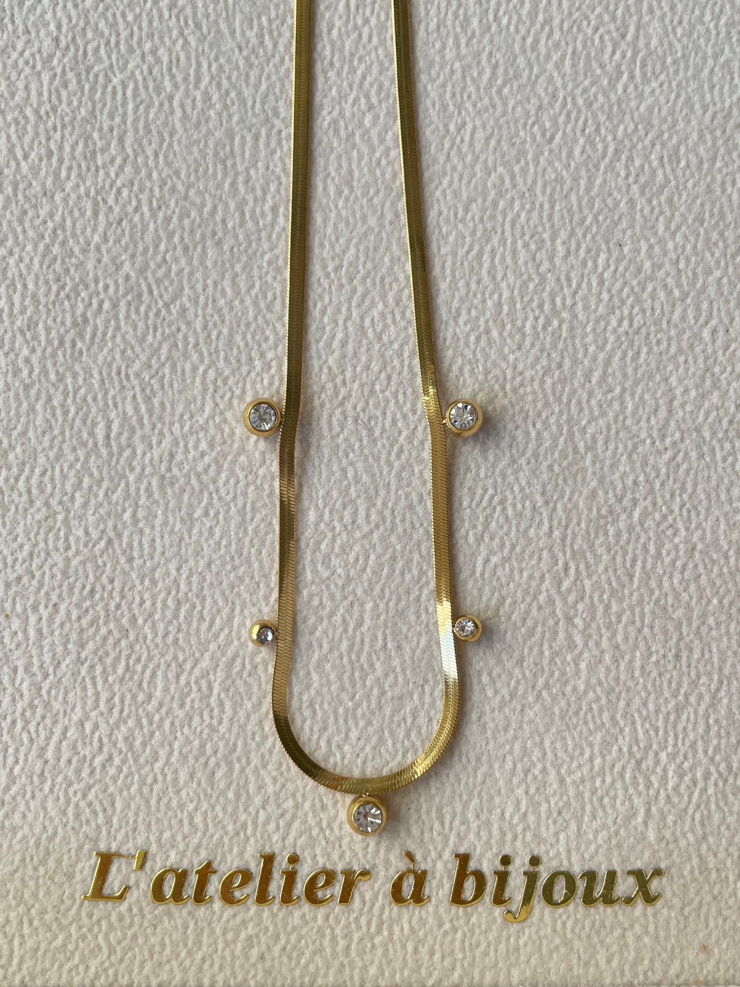 Vòng cổ thép không gỉ Ciana