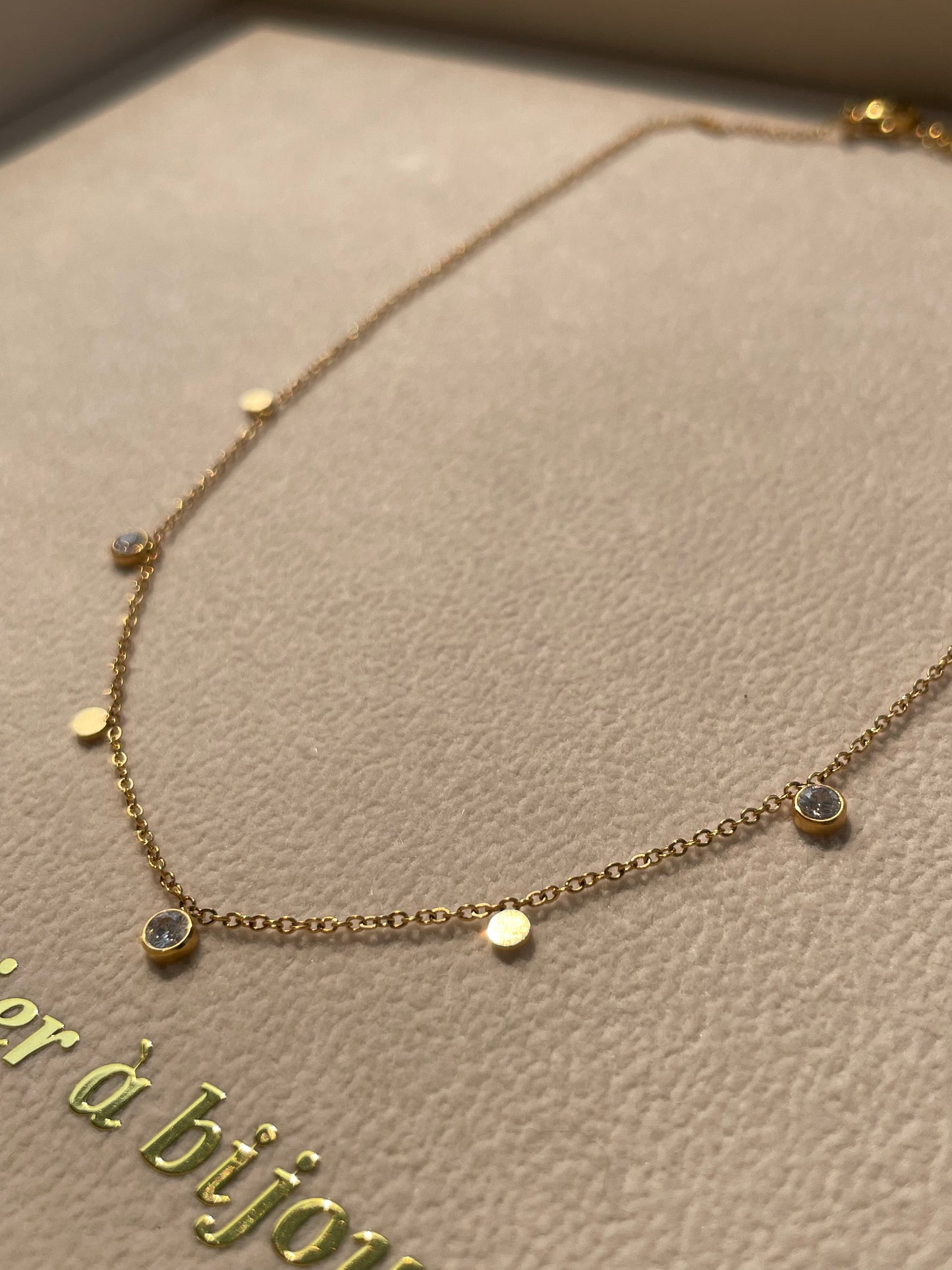 Vòng cổ thép không gỉ Sonia