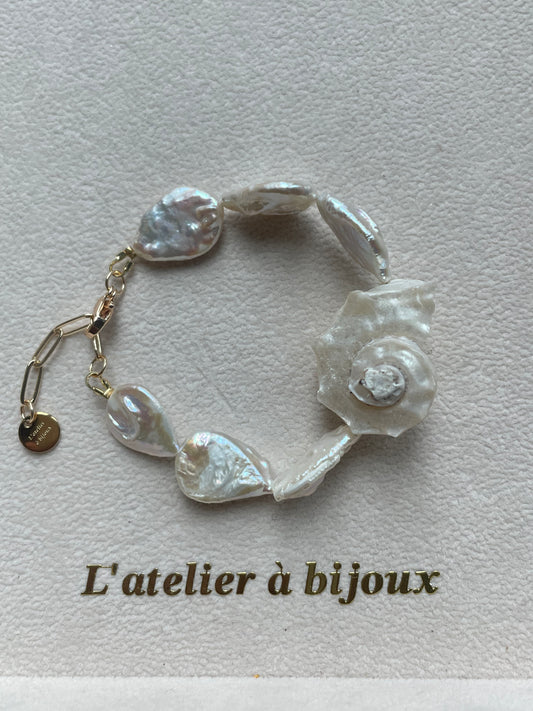 Vòng tay Cosima waterdrop pearl & shell