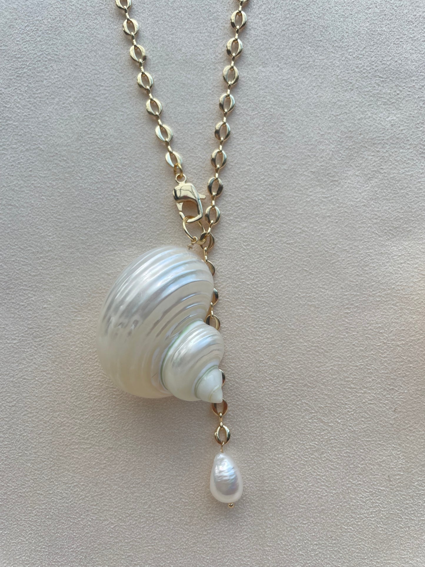 Little Mermaid shell necklace