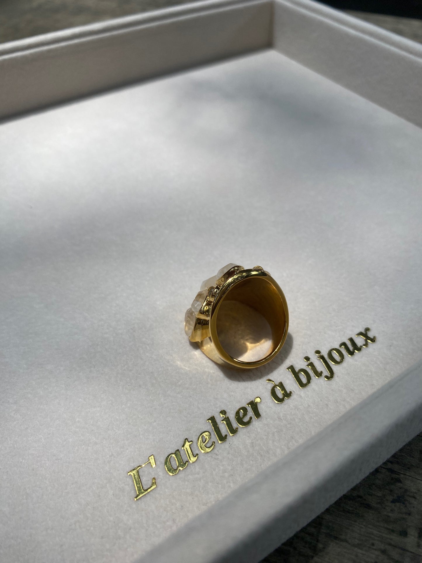 Marée Crystal Ring