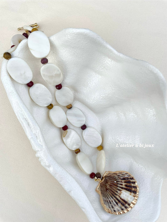 Giselle shell necklace