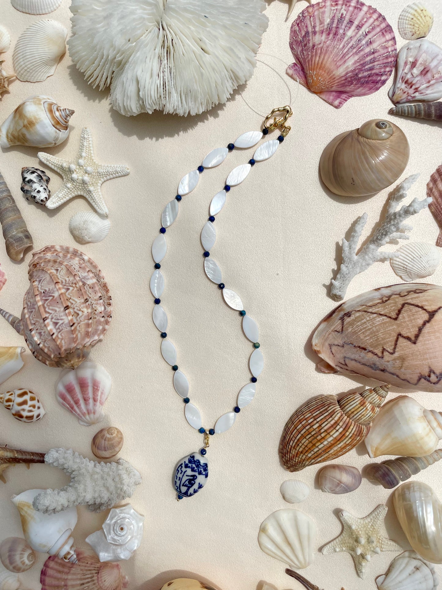 Guinevere shell necklace