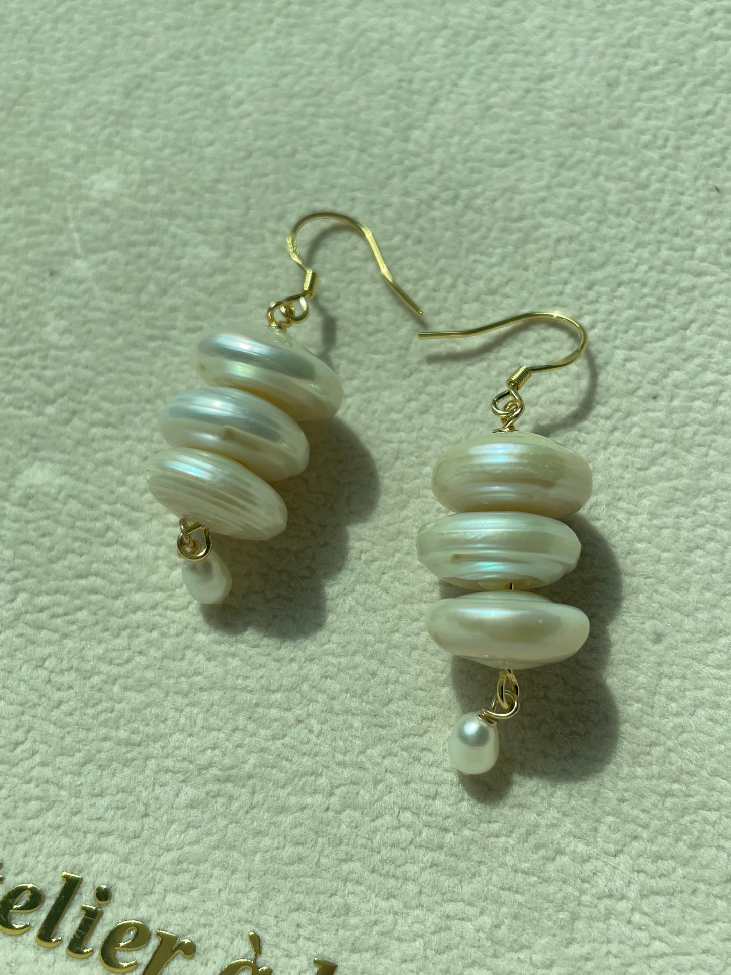 Hoa tai ngọc trai Pi