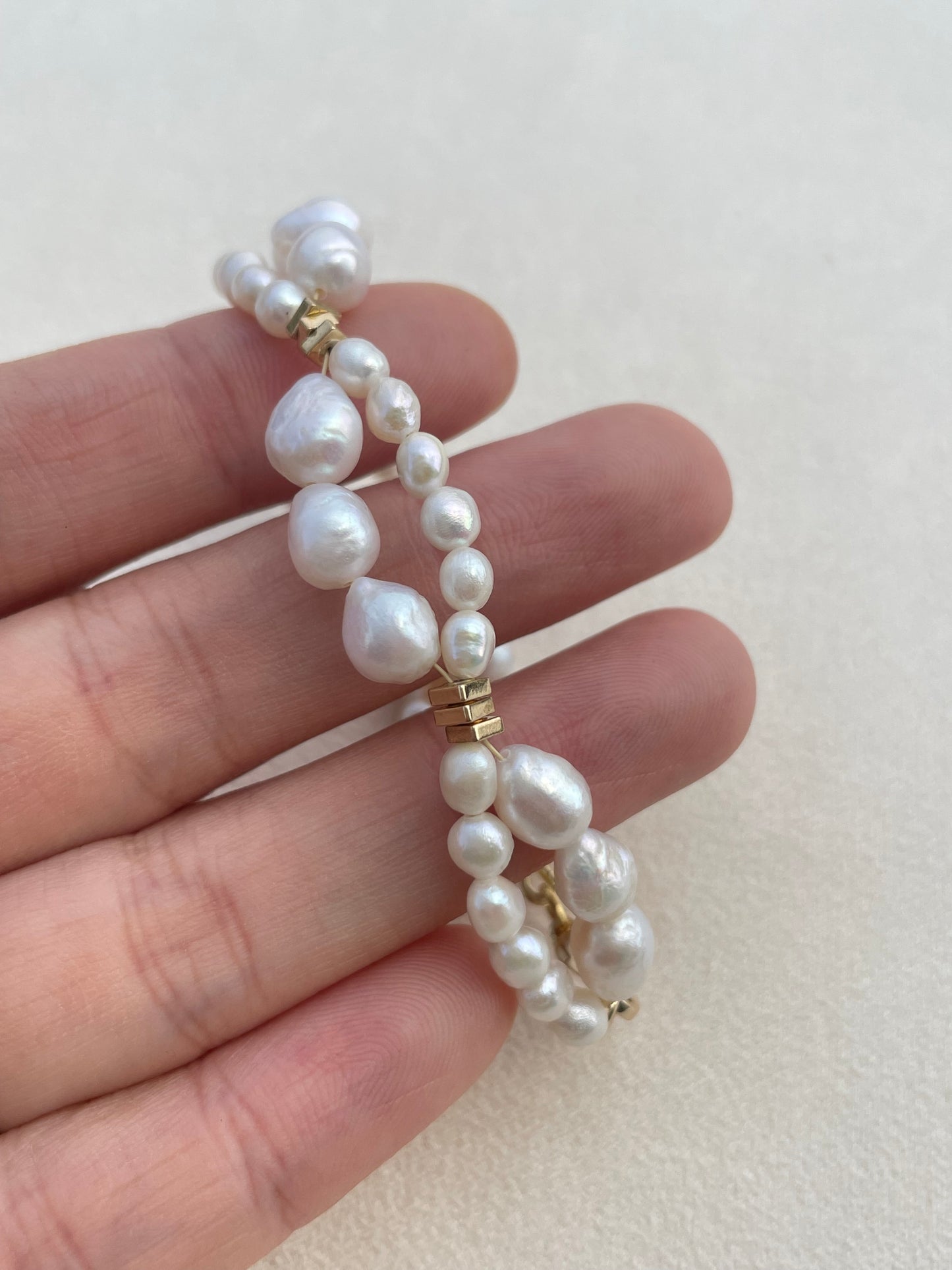 Twimmie pearl bracelet