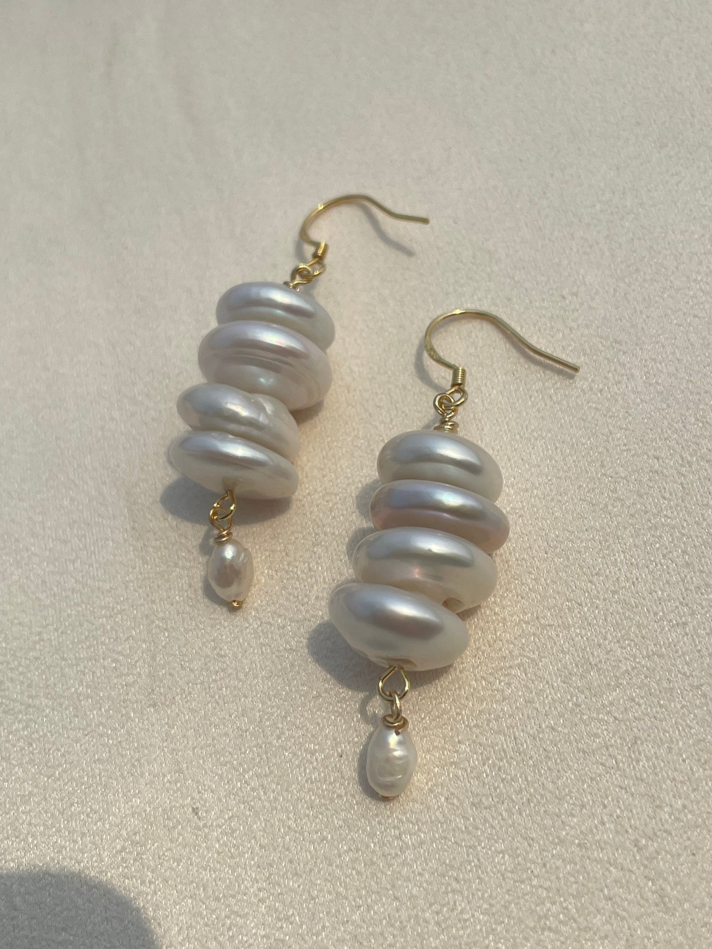 Pi pearl earrings