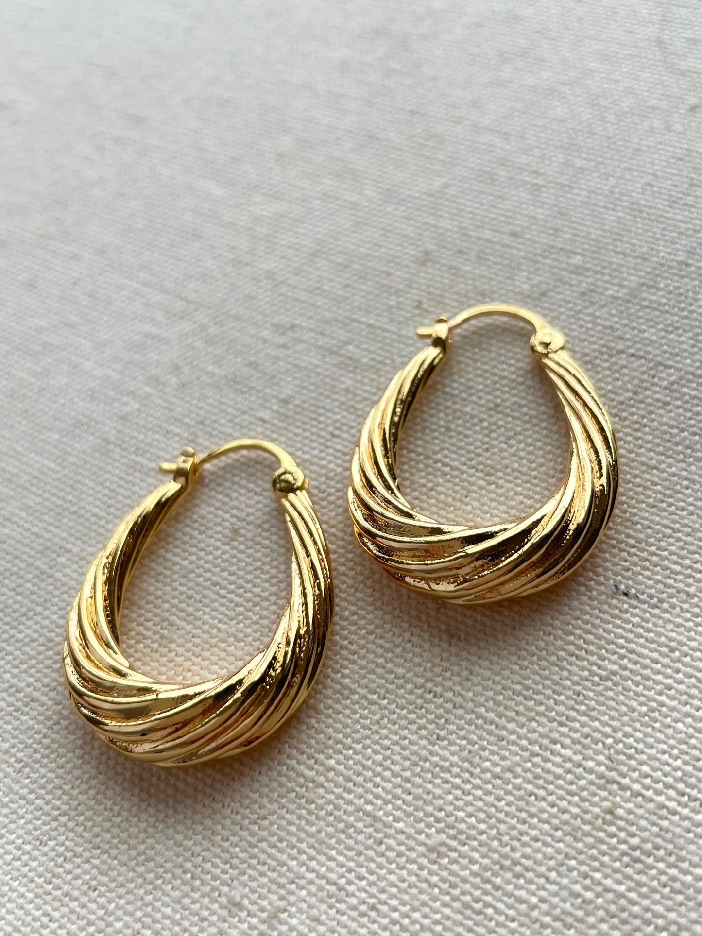 Ola hoop earrings