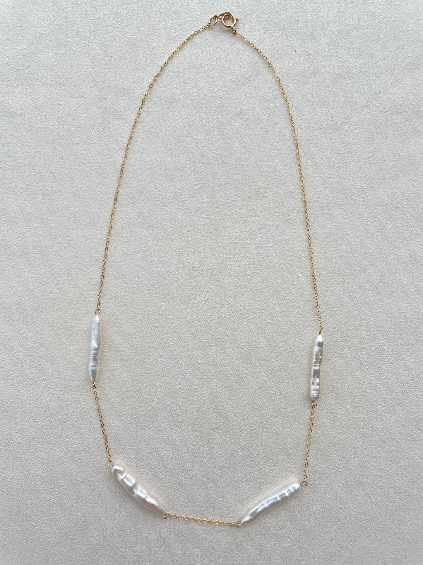 Long pearl chain necklace