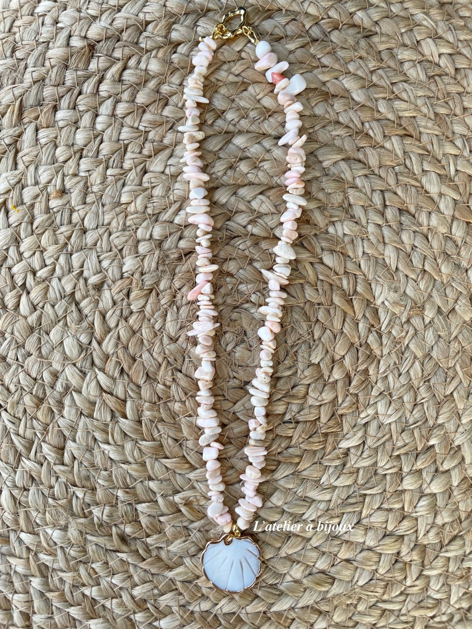 Corail Shell Necklace