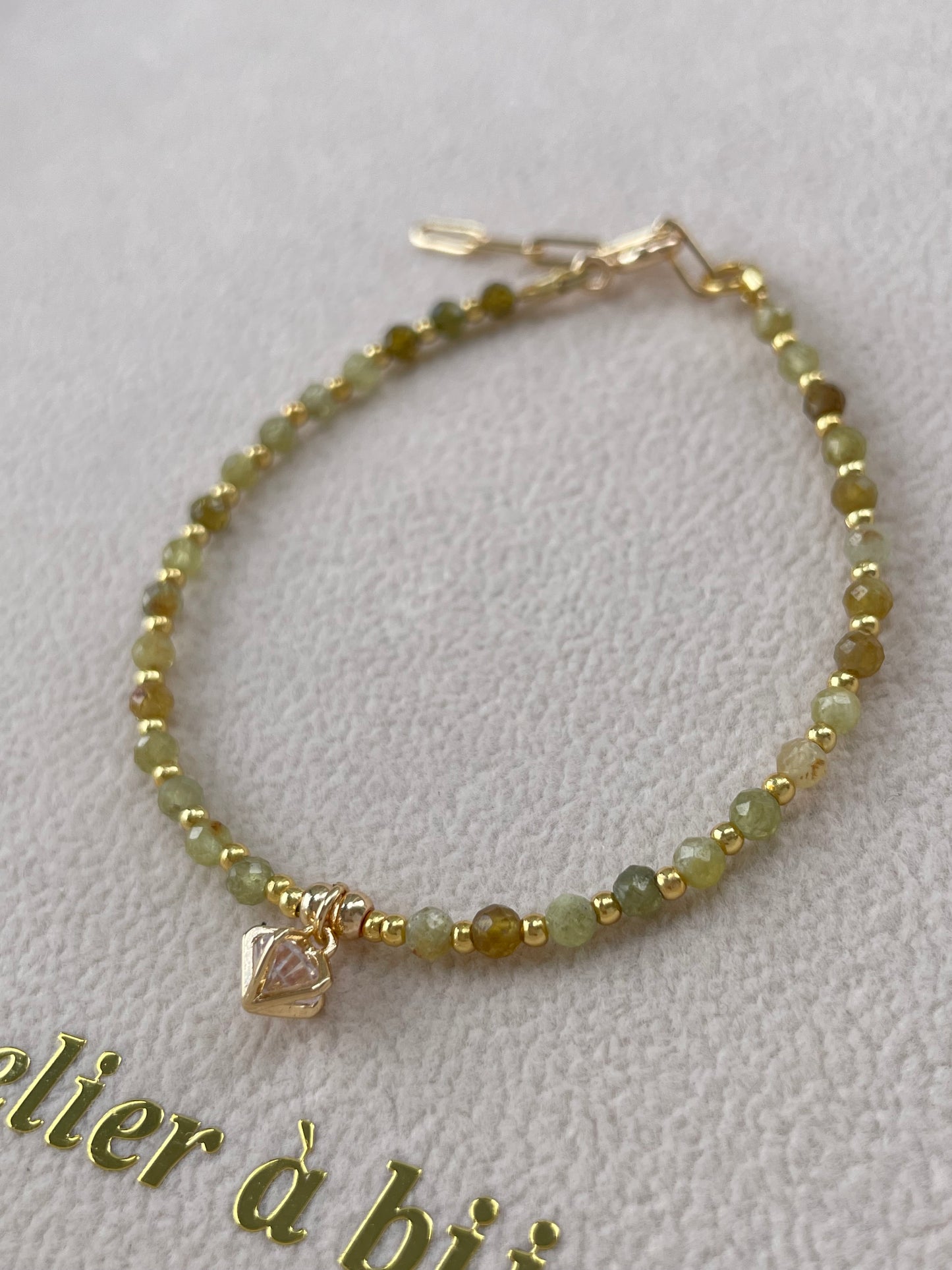 Vòng tay Garnet xanh