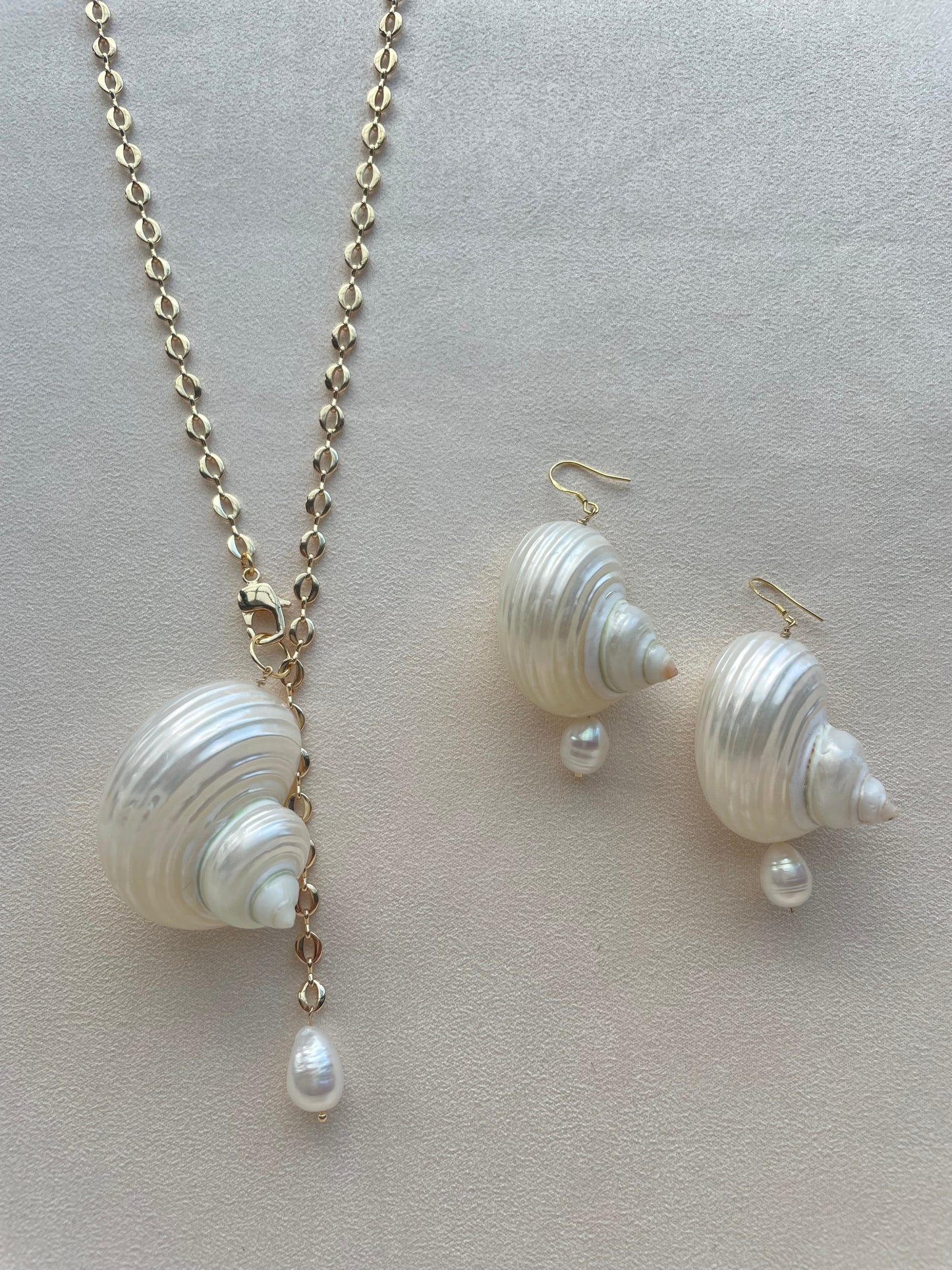 Little Mermaid shell necklace