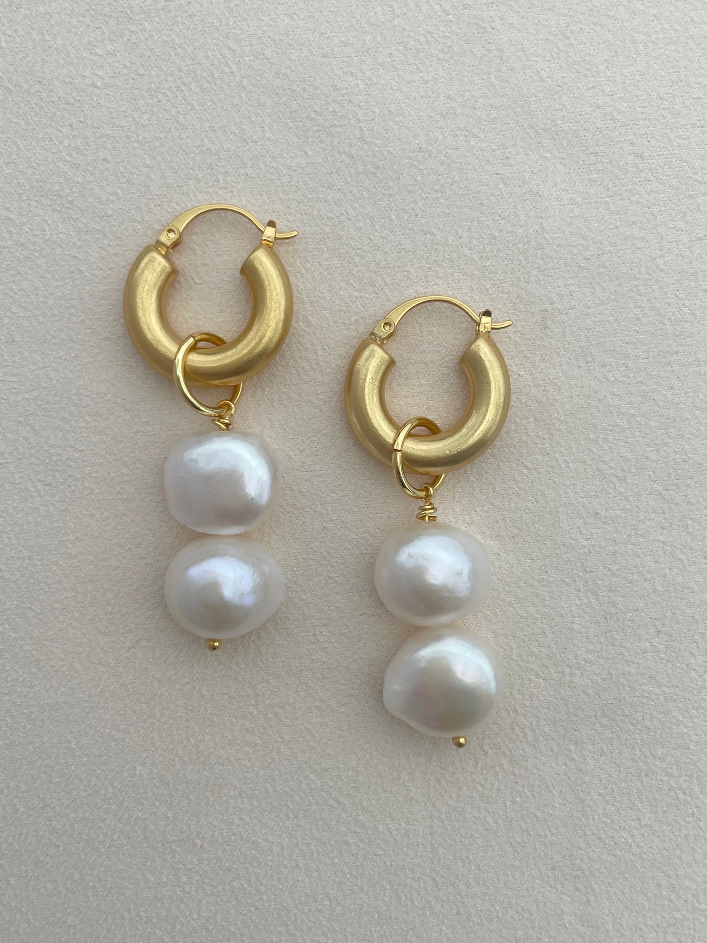 Shawnie pearl earrings