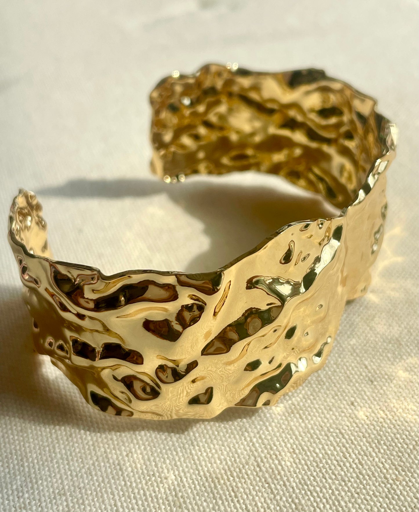 Grinattie wide bangle