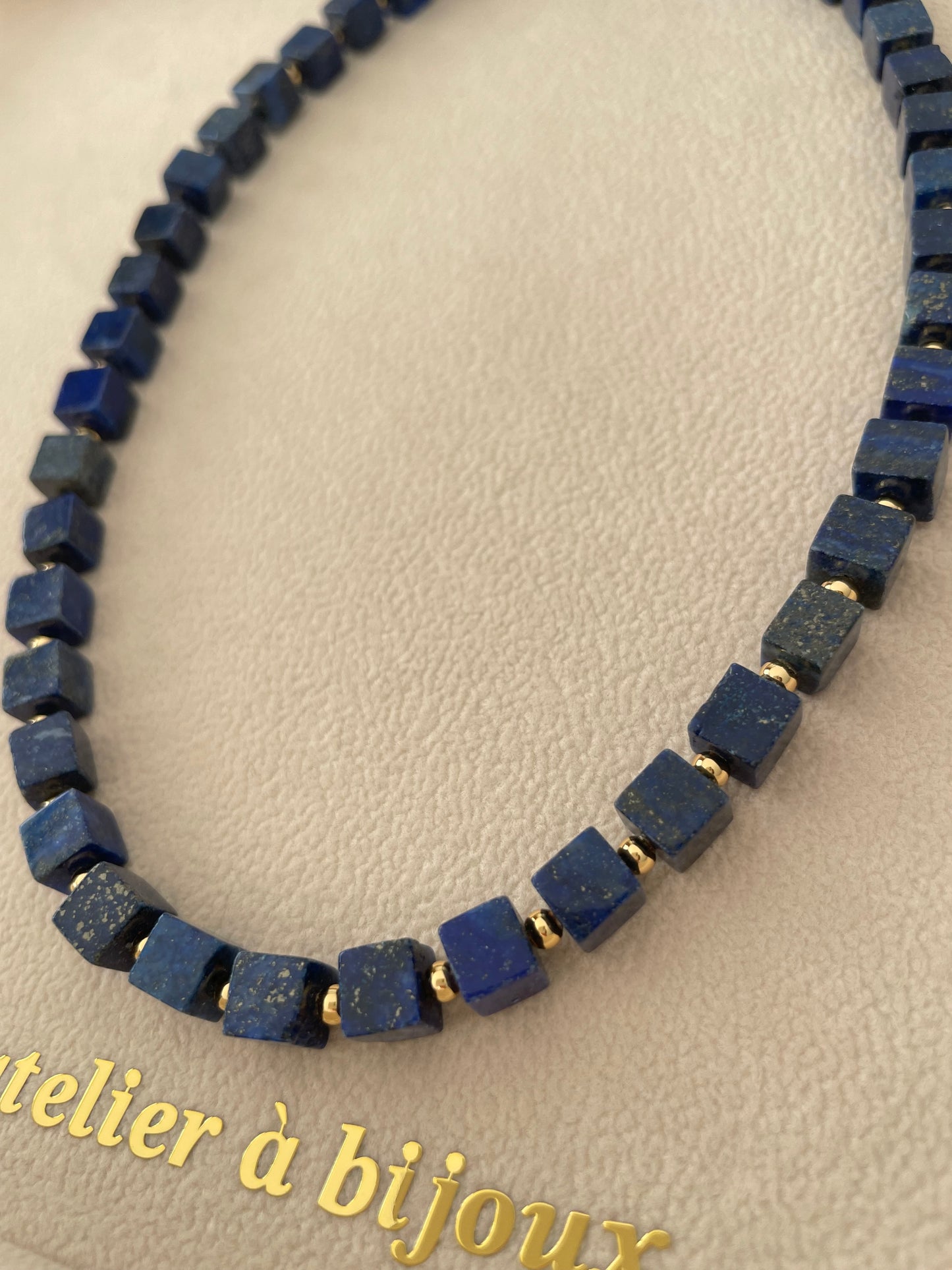 Vòng cổ đá Lazurite khối vuông 7mm