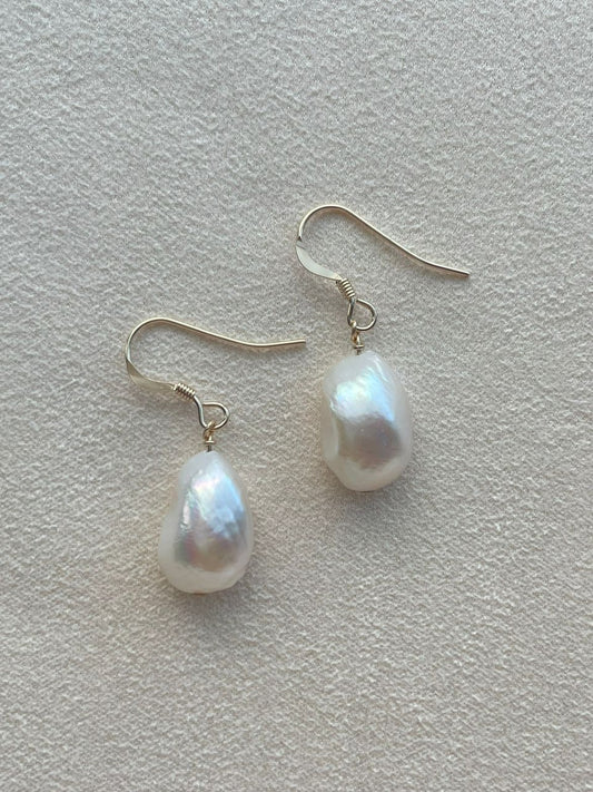 Little Drop Pearl Earrings