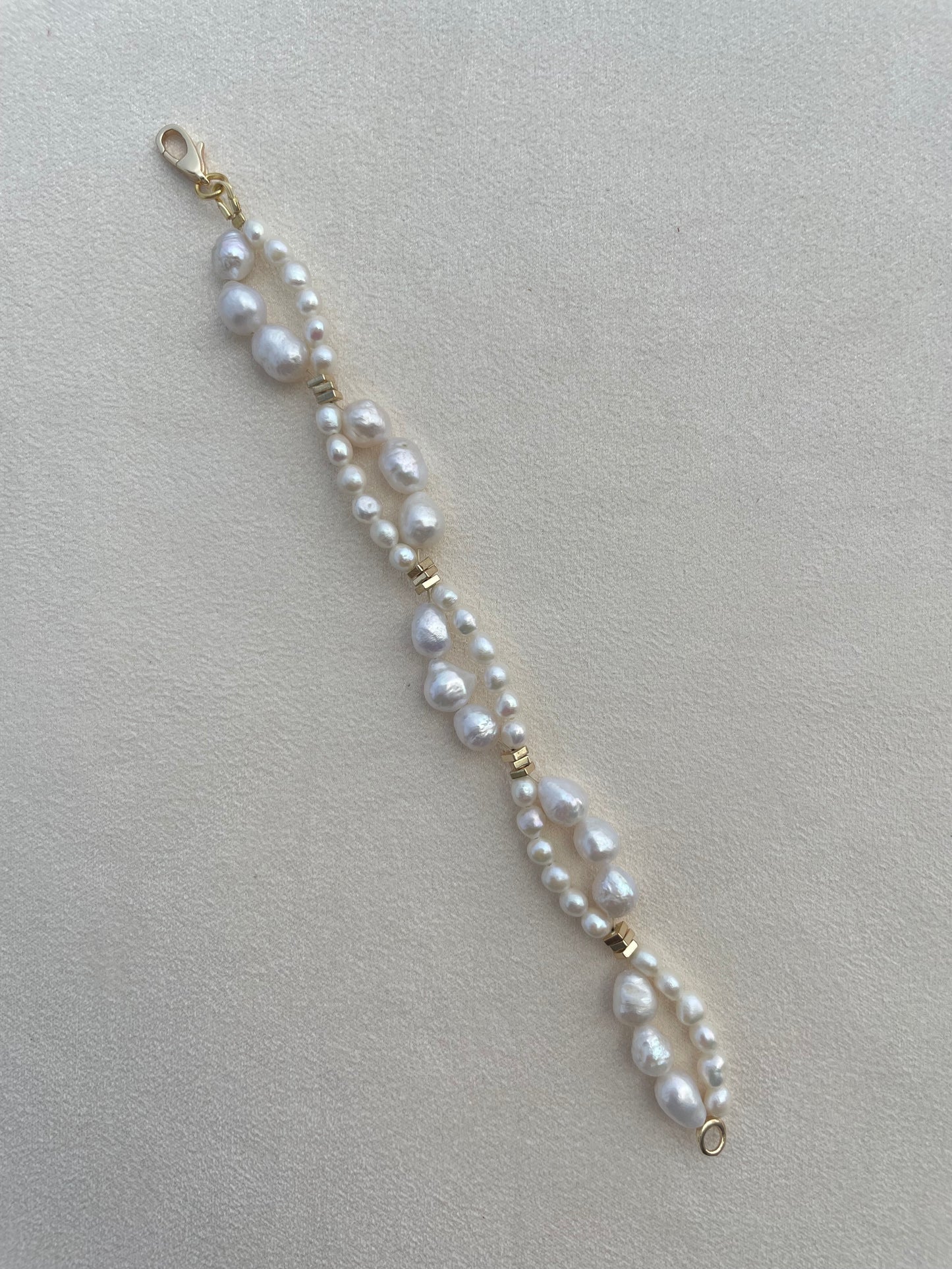 Twimmie pearl bracelet