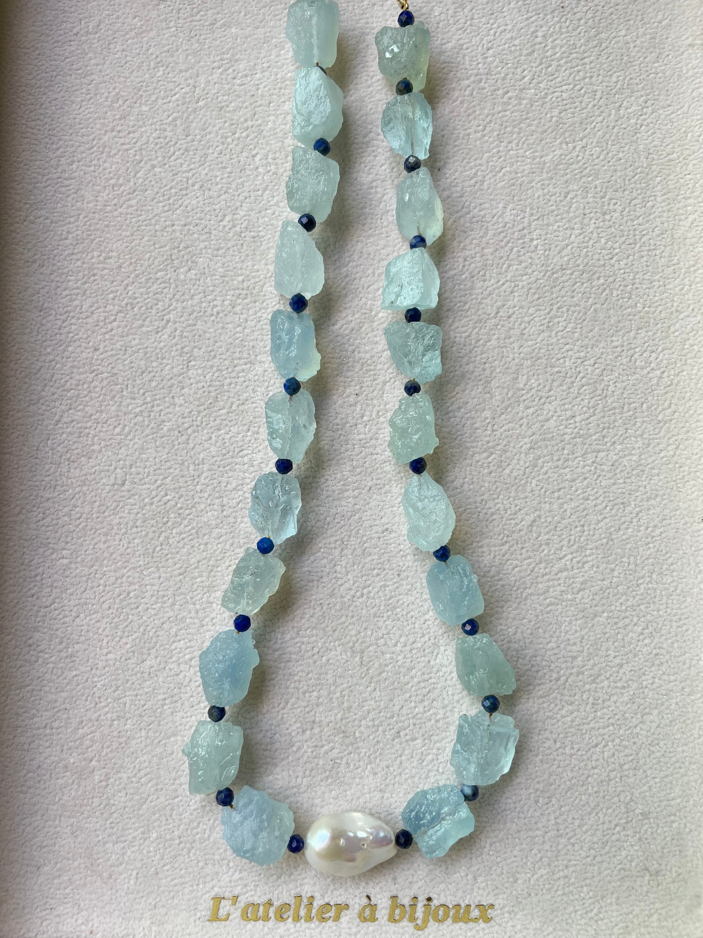 Vòng cổ đá Aquamarine ngọc bích và ngọc trai