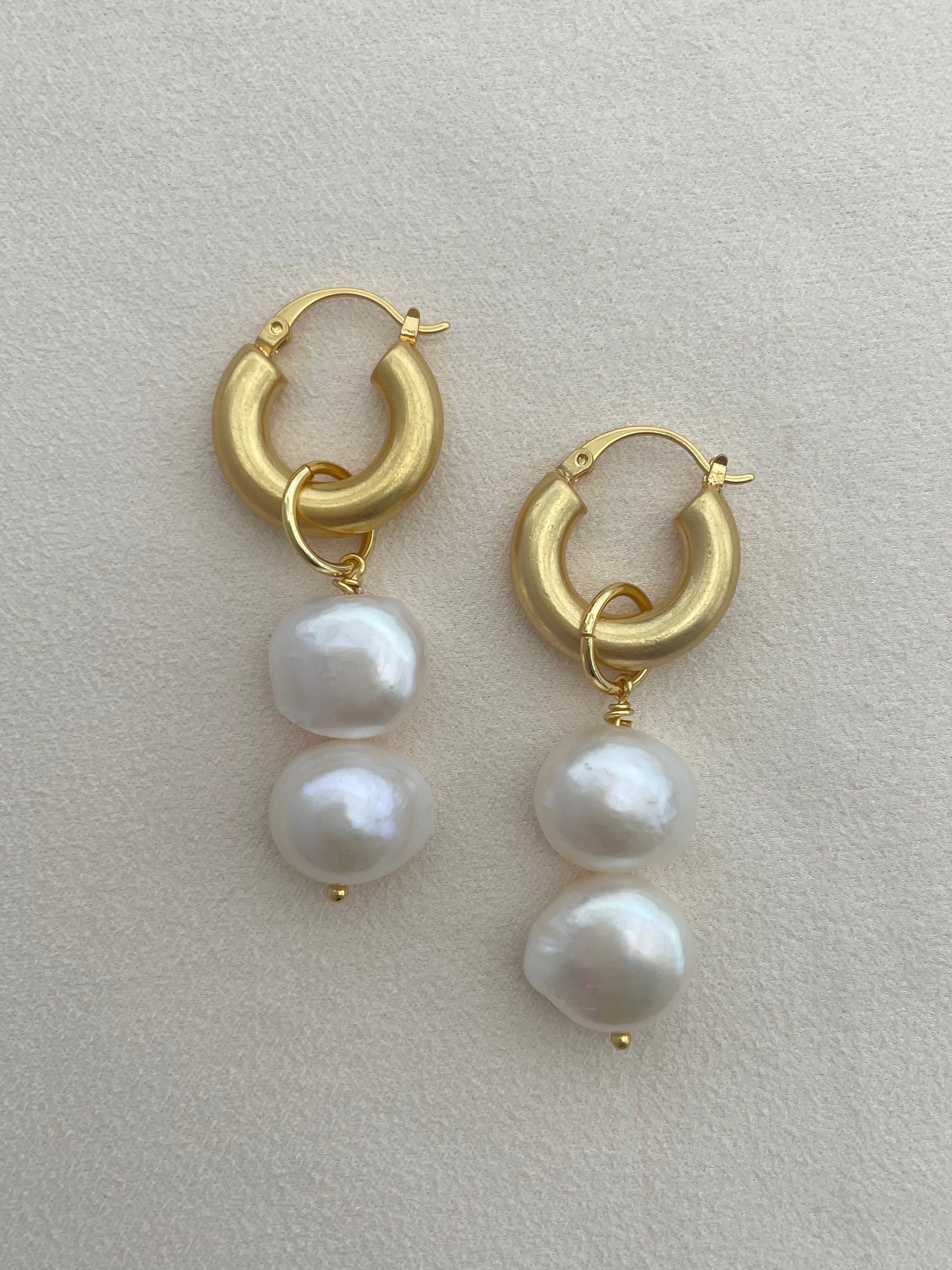 Shawnie pearl earrings