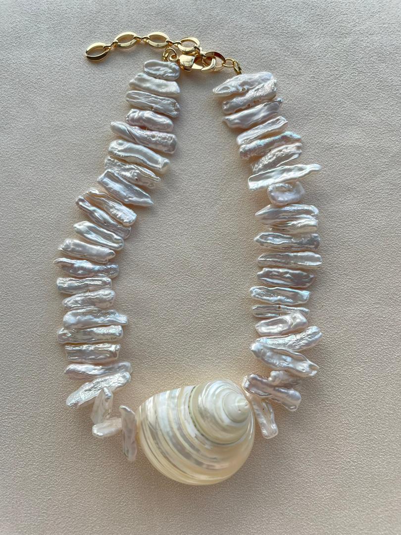 Astraea pearl & shell chocker necklace