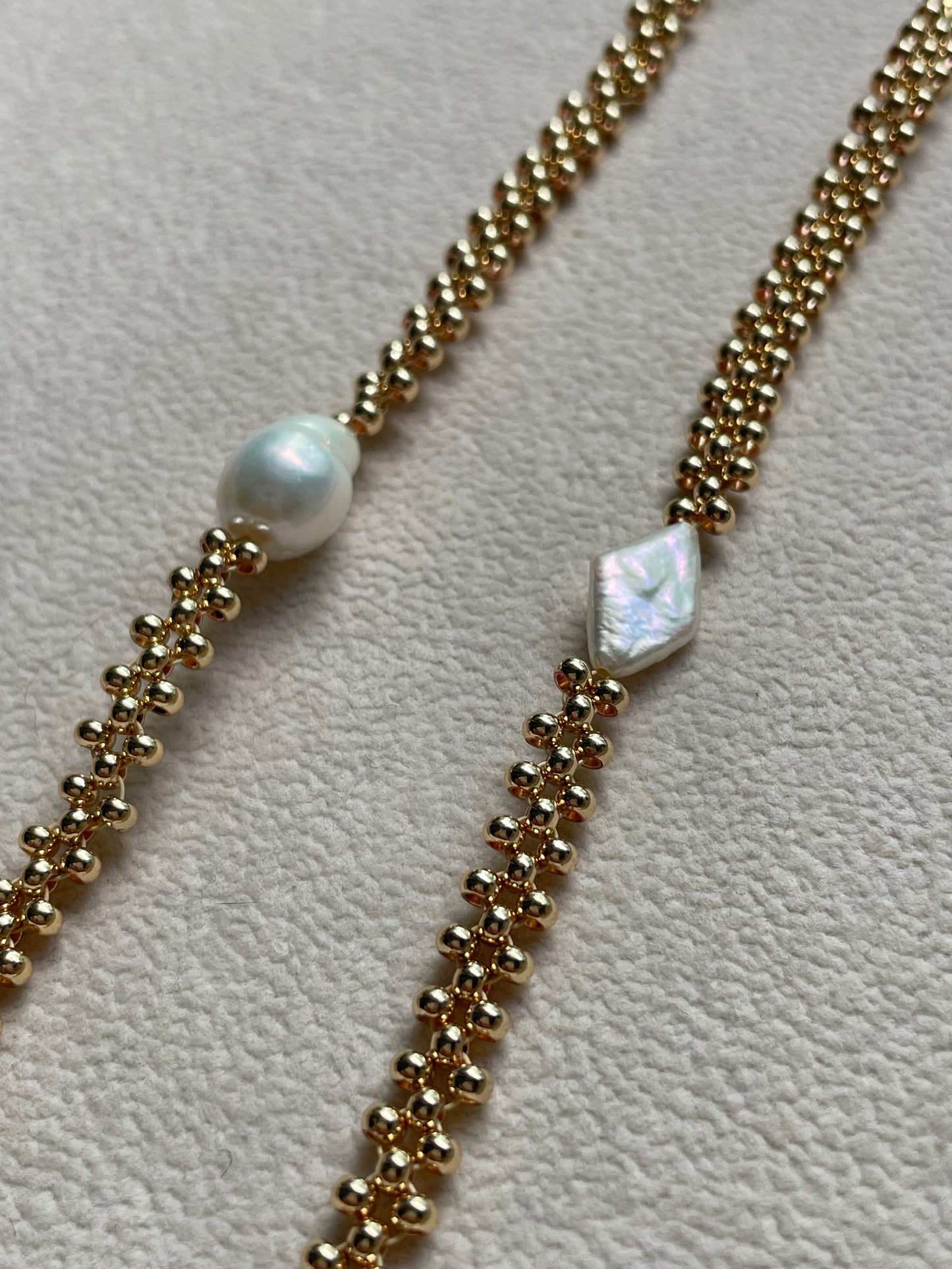 Vòng tay hạt đan kết hợp ngọc trai