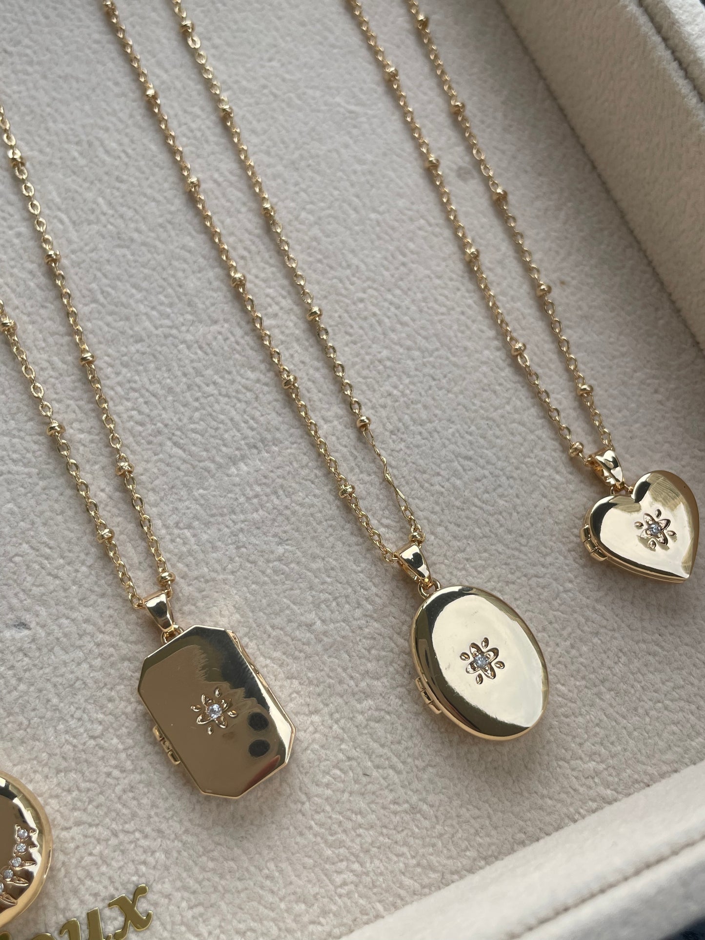 Bộ sưu tập vòng cổ mặt dây chuyền Locket
