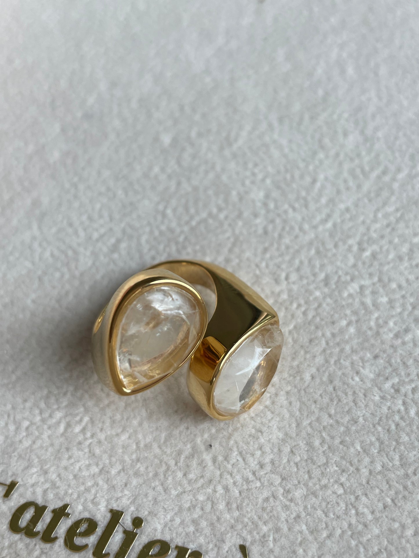 Nhẫn thời trang pha lê