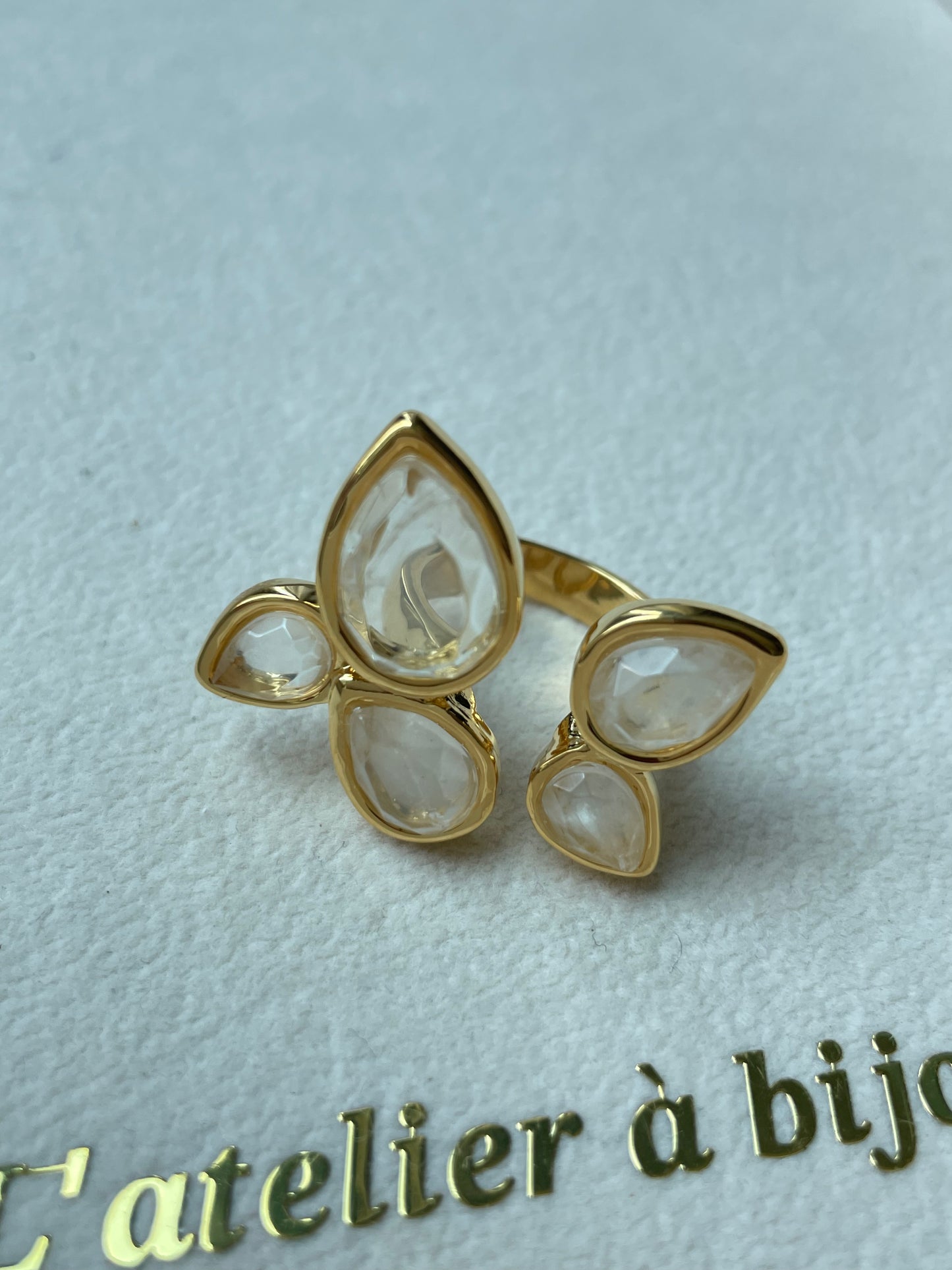 Nhẫn pha lê Shannie